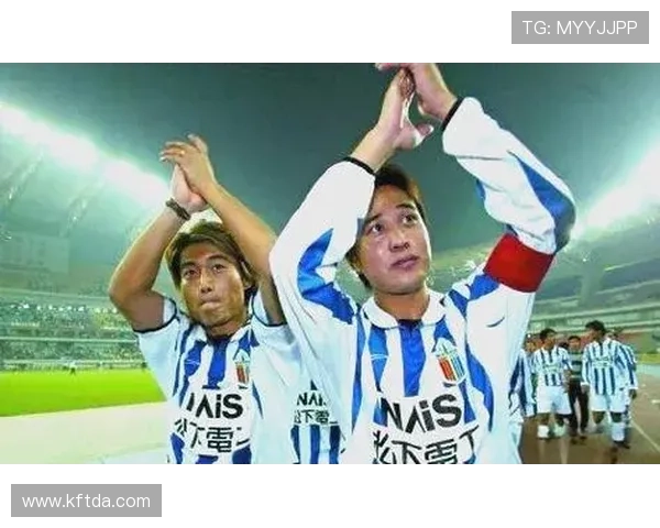 追忆近几年离世的足球巨星们的辉煌与遗产 追忆近几年离世的足球巨星们的辉煌与遗产