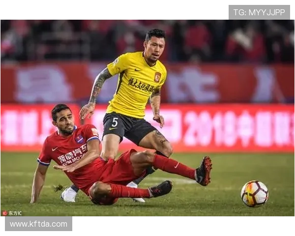 重庆与南京足球队较量速度之战赛后深度分析与复盘 重庆与南京足球队较量速度之战赛后深度分析与复盘