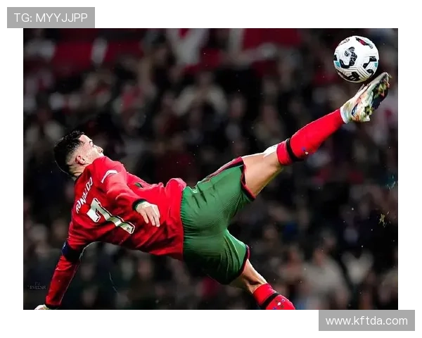 退役足球明星的传奇故事与精彩瞬间全记录 退役足球明星的传奇故事与精彩瞬间全记录